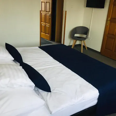 Jonathan Bed&pizza 3* Komárom