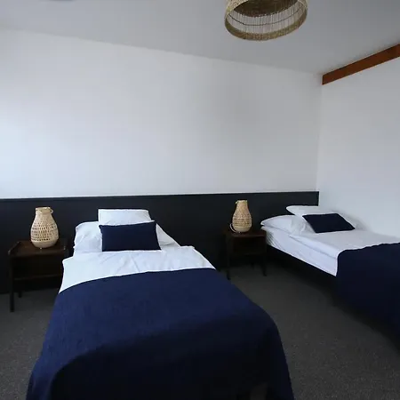 Jonathan Bed&pizza 3* Komárom