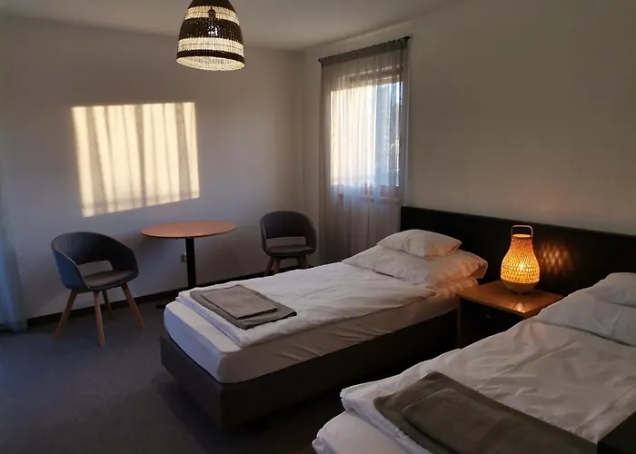 Bed and breakfast Jonathan Bed&pizza Komárom