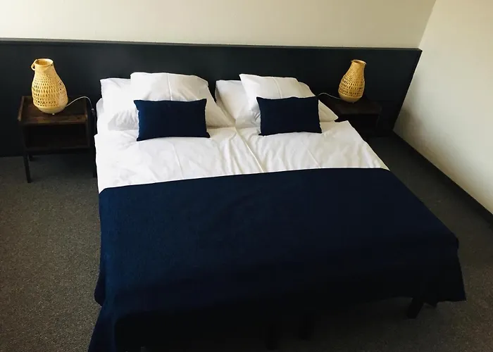 Jonathan Bed&pizza 3* Komárom