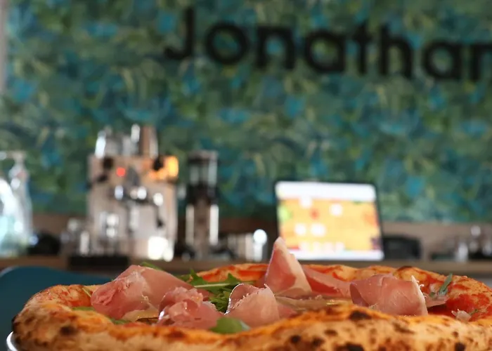 Jonathan Bed&pizza Bed and breakfast Komárom